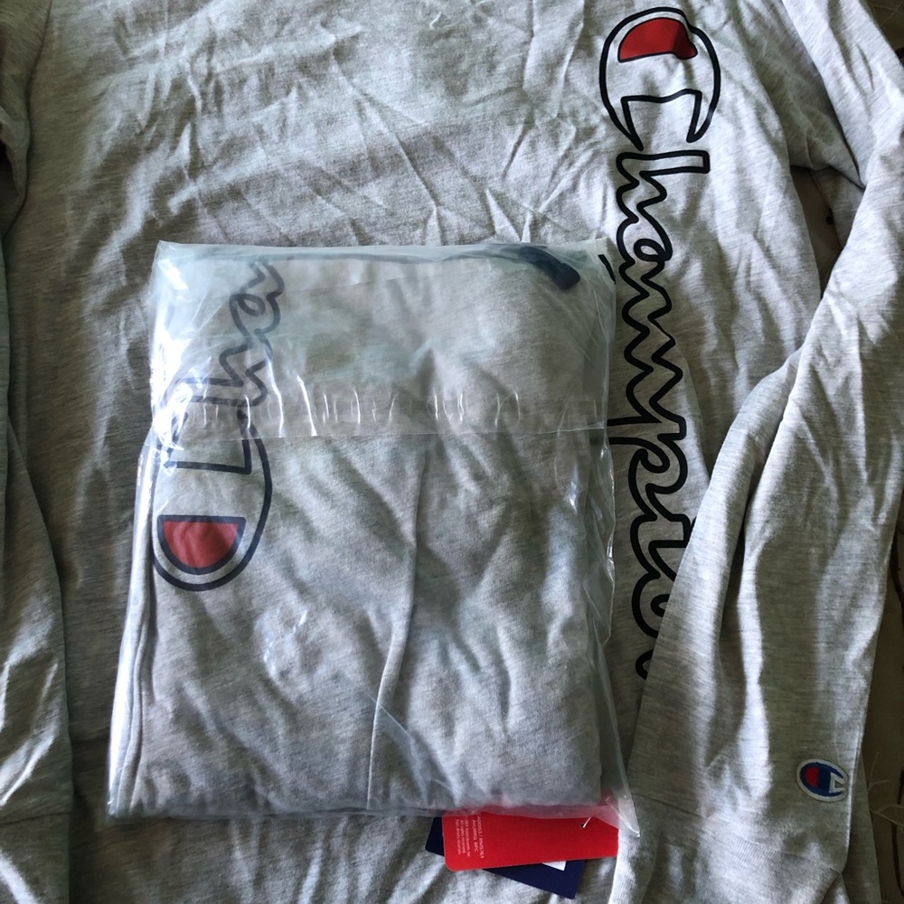 NEW Champion Men's Gray Lounge Set - Picture 3 of 3